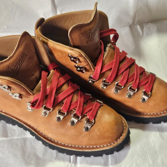 DANNER WOMENS MOUNTAIN LIGHT CASCADE BOOTS 8.5 M LIGHTLY USED 31521 - Picture 2 of 16